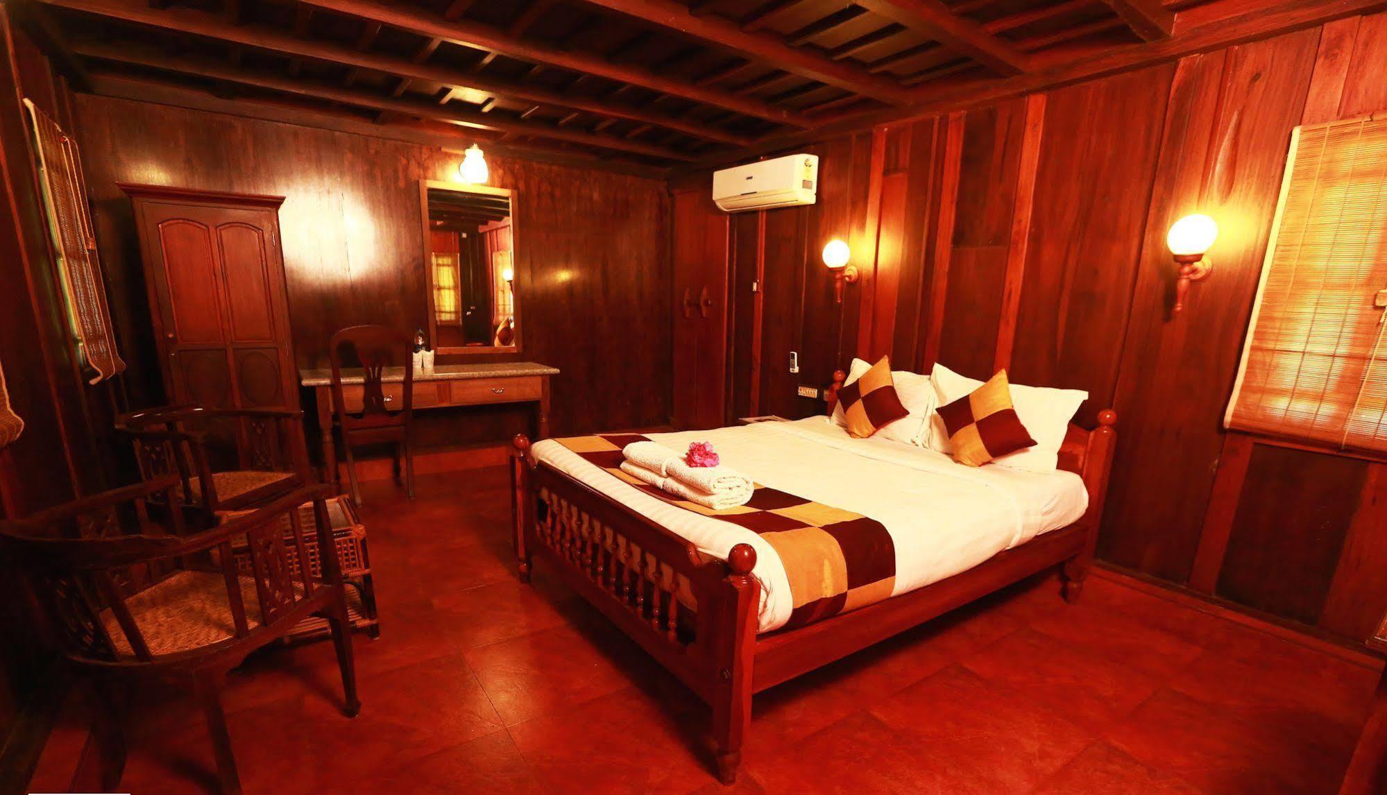 Kondai Lip Backwater Heritage Resort Kochi Exterior foto