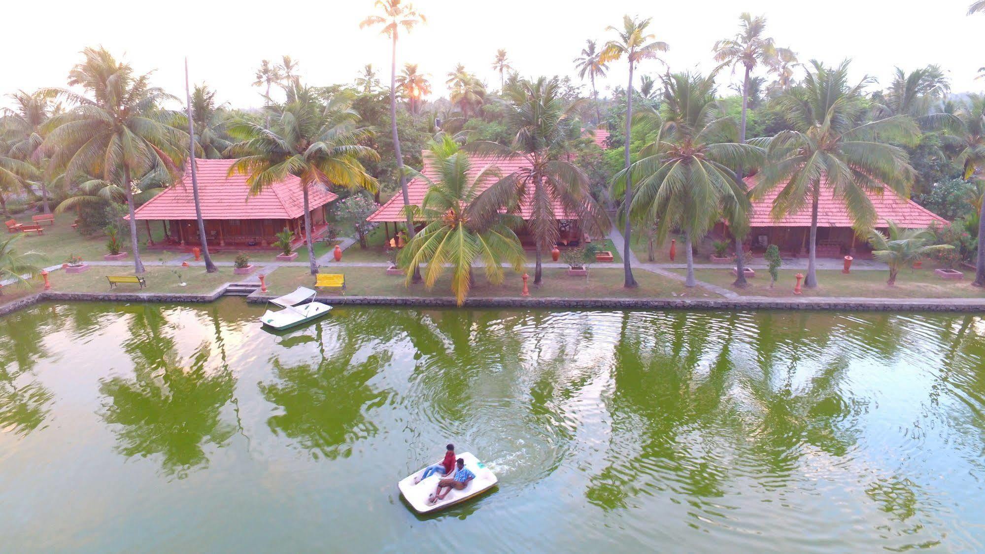 Kondai Lip Backwater Heritage Resort Kochi Exterior foto